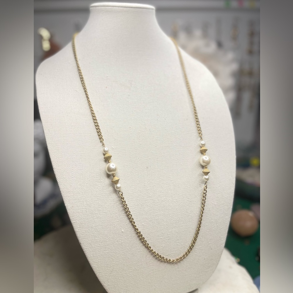 Vintage Gold And Pearl Necklace